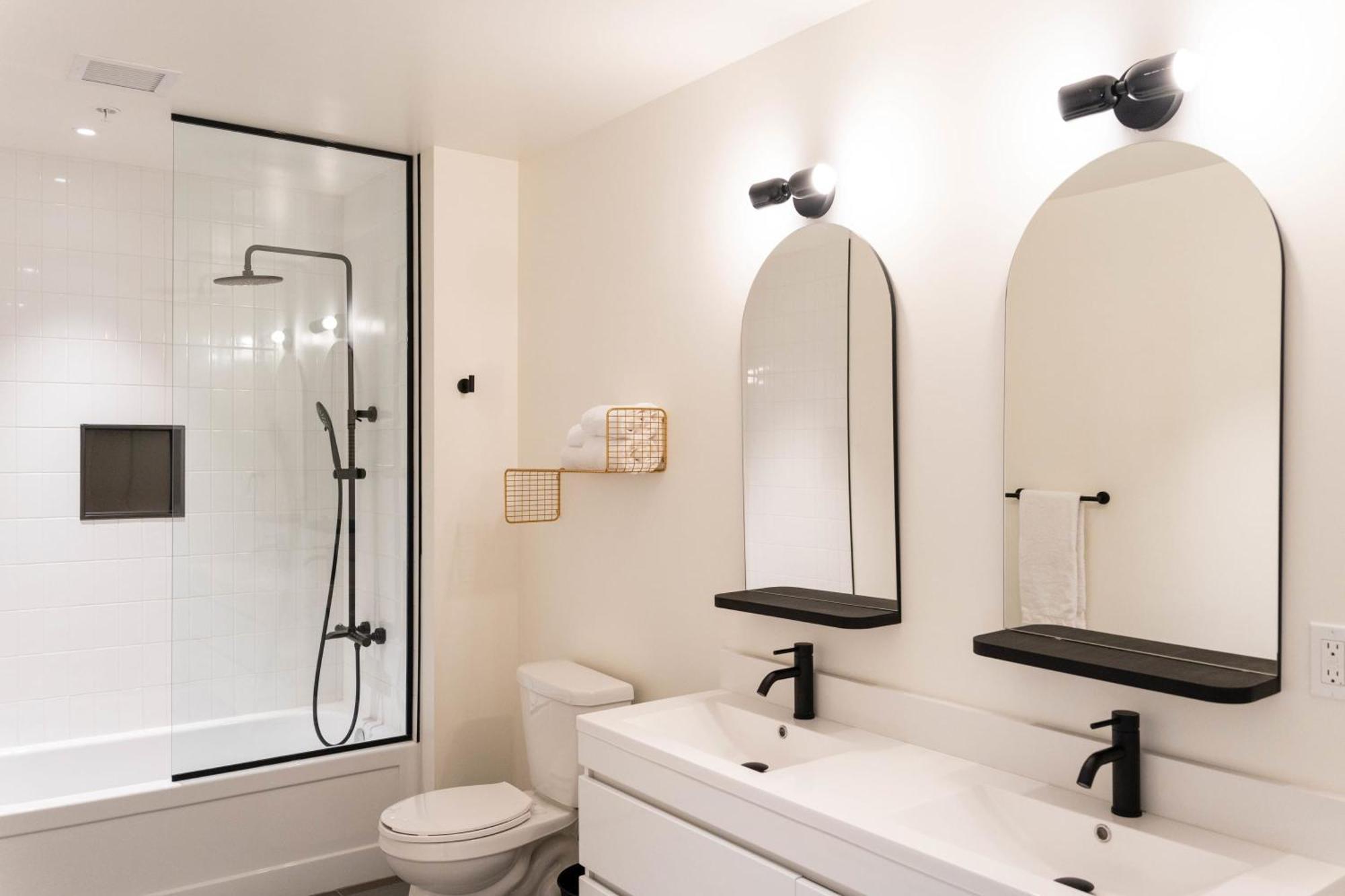 Maison Place Jacques-Cartier By Luxury In Transit Montreal Exterior photo